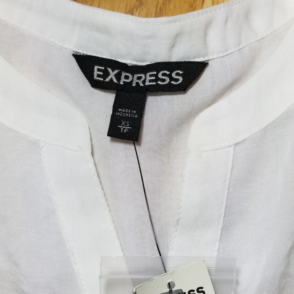 NWT Express 3/4 Length Sleeve White Sheer Blouse - Picture 3 of 4